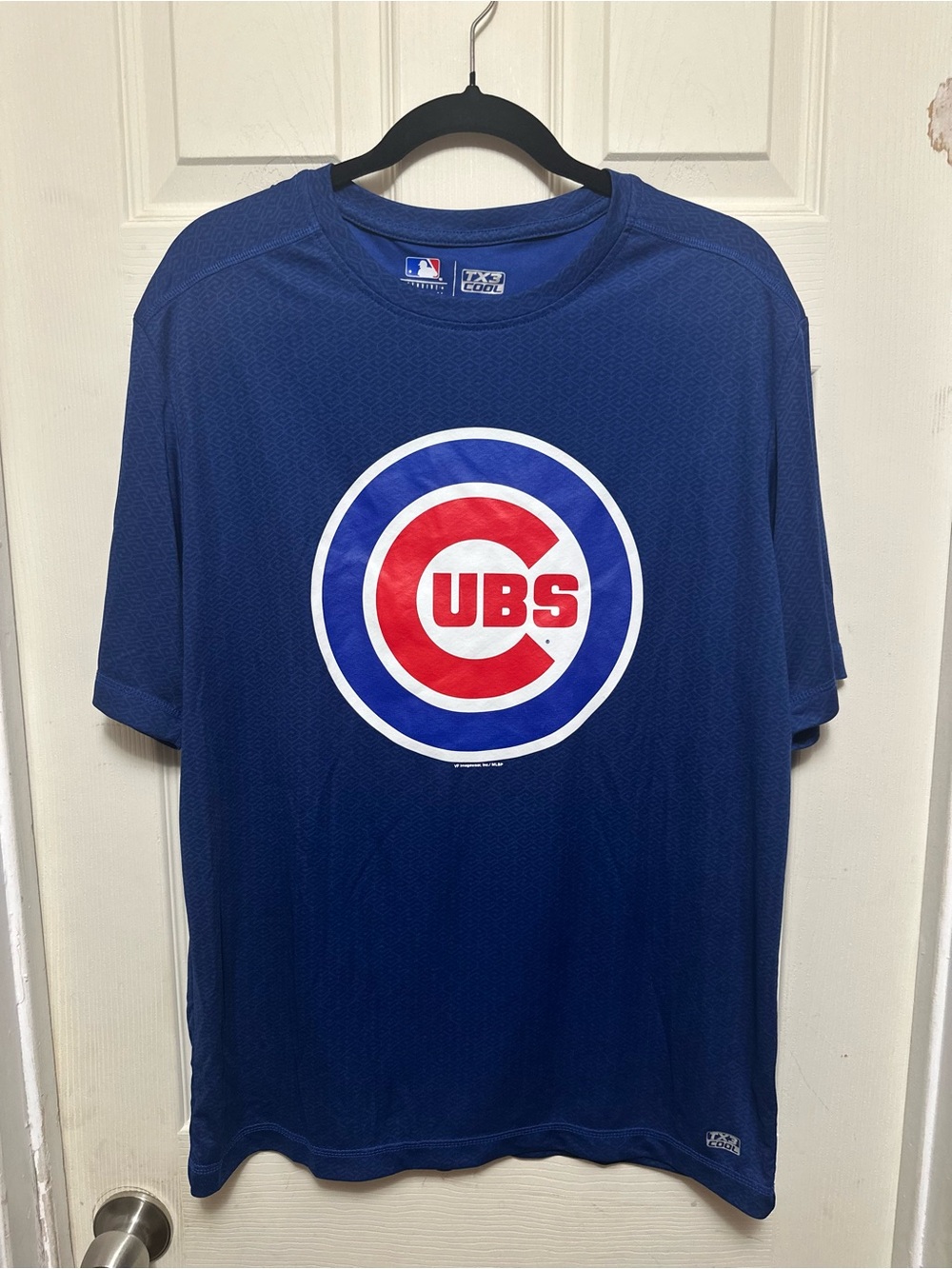 Chicago Cubs Men's Blue Performance T-Shirt 
Size Large